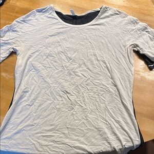 Lululemon White and Gray Short Sleeve T-Shirt